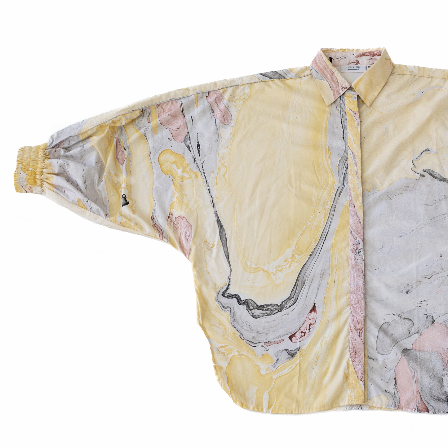 Marbled Butterfly Shirt in Pink