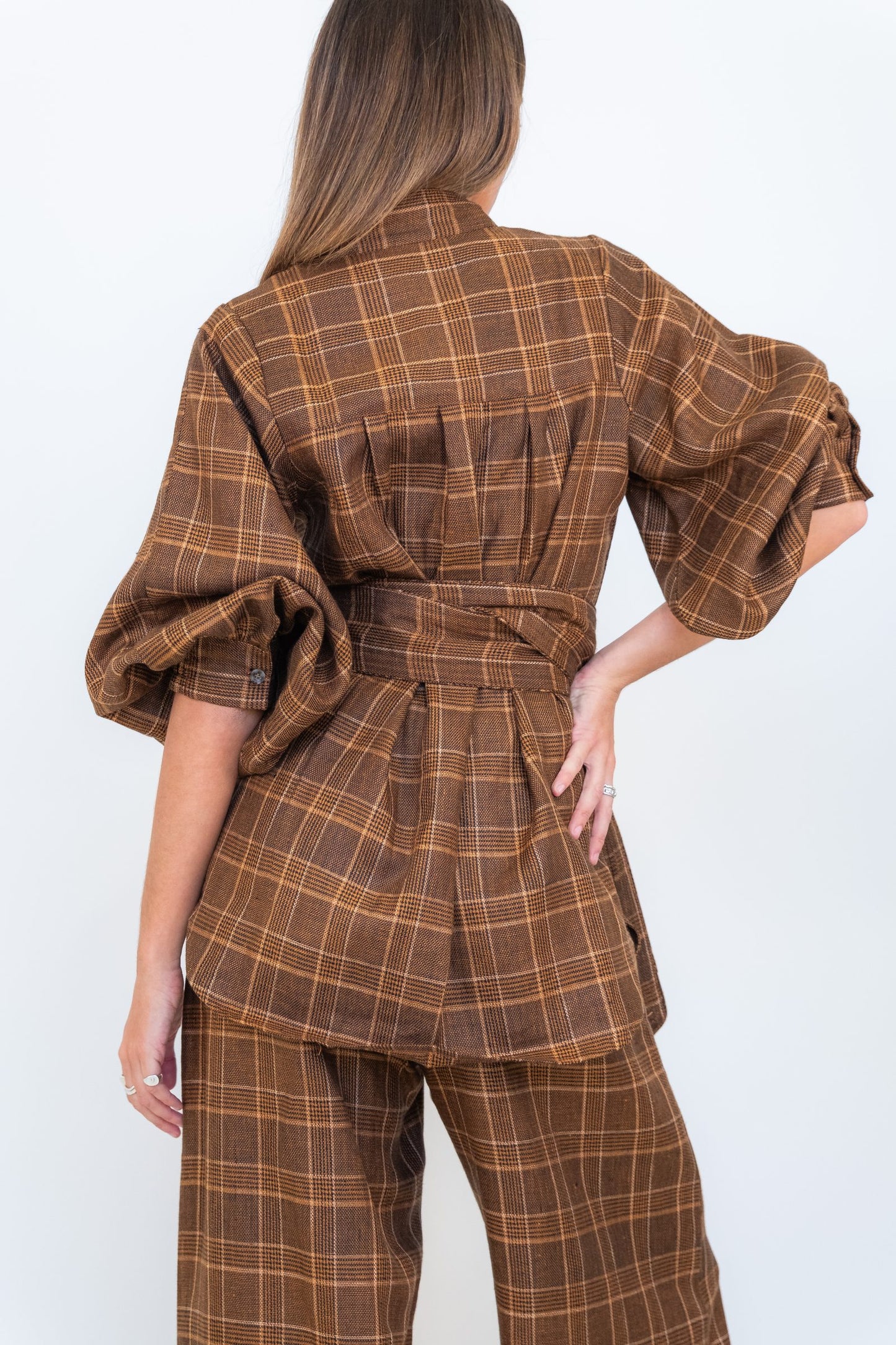Chateau Linen Ballon Sleeve Top with belt