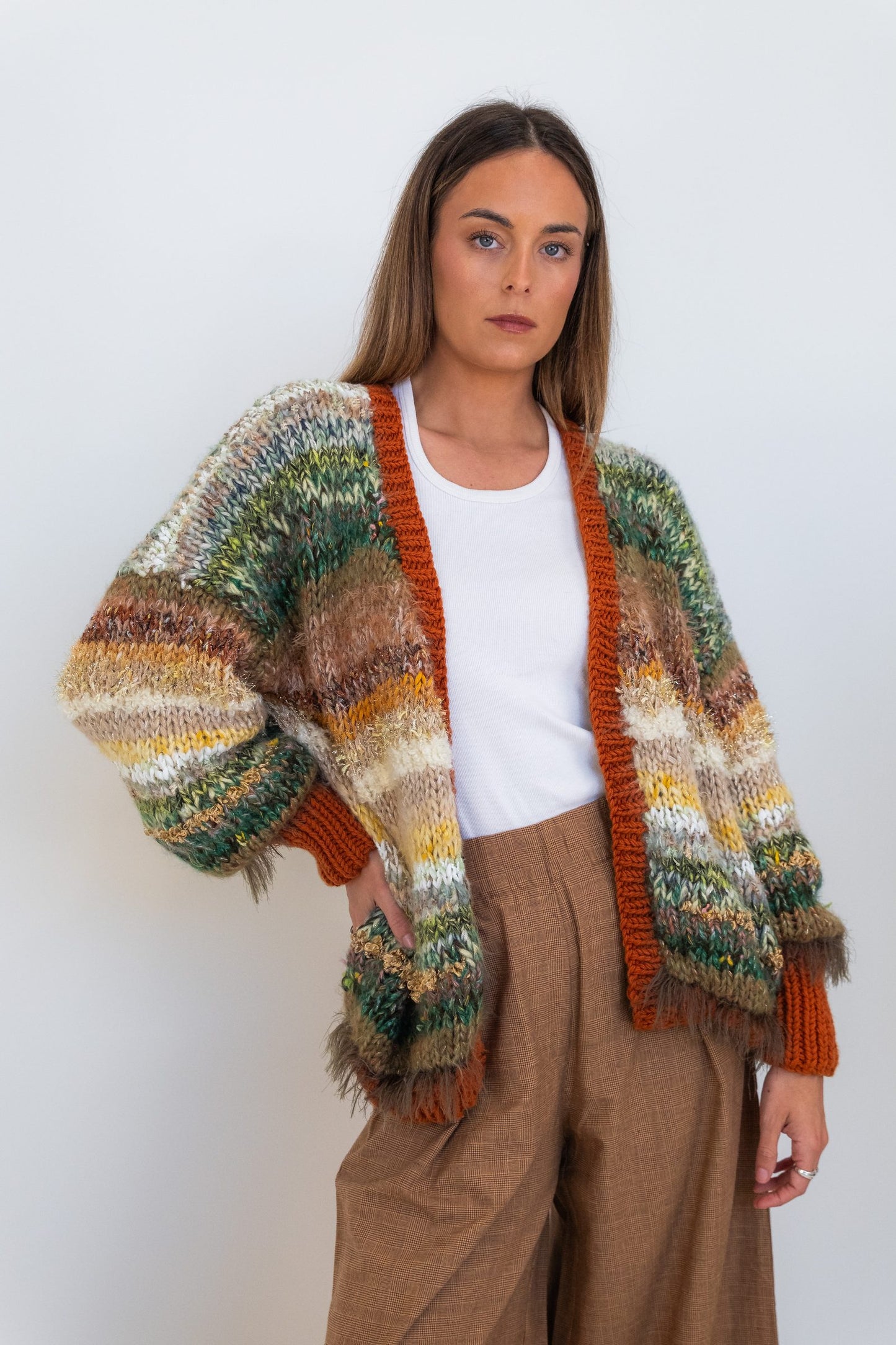 Nadia Dafri Cardi W01 Frau Frau